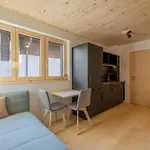 Apartmenthaus A24 Апартаменты *