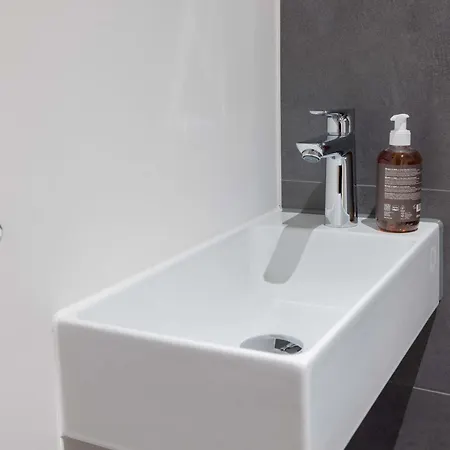 Apartmenthaus A24 *